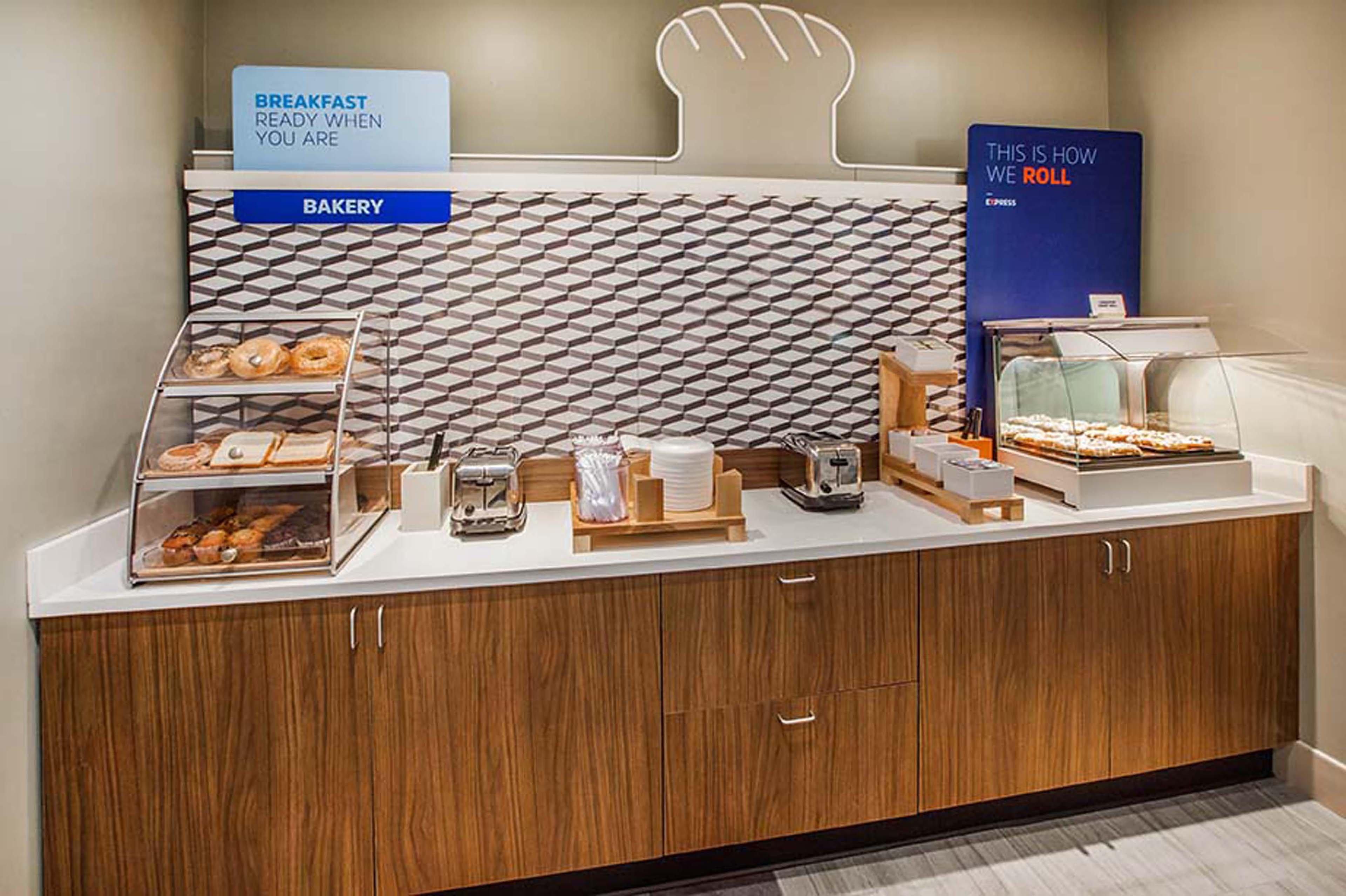 Holiday Inn Express Hotel & Suites San Dimas By Ihg Bagian luar foto