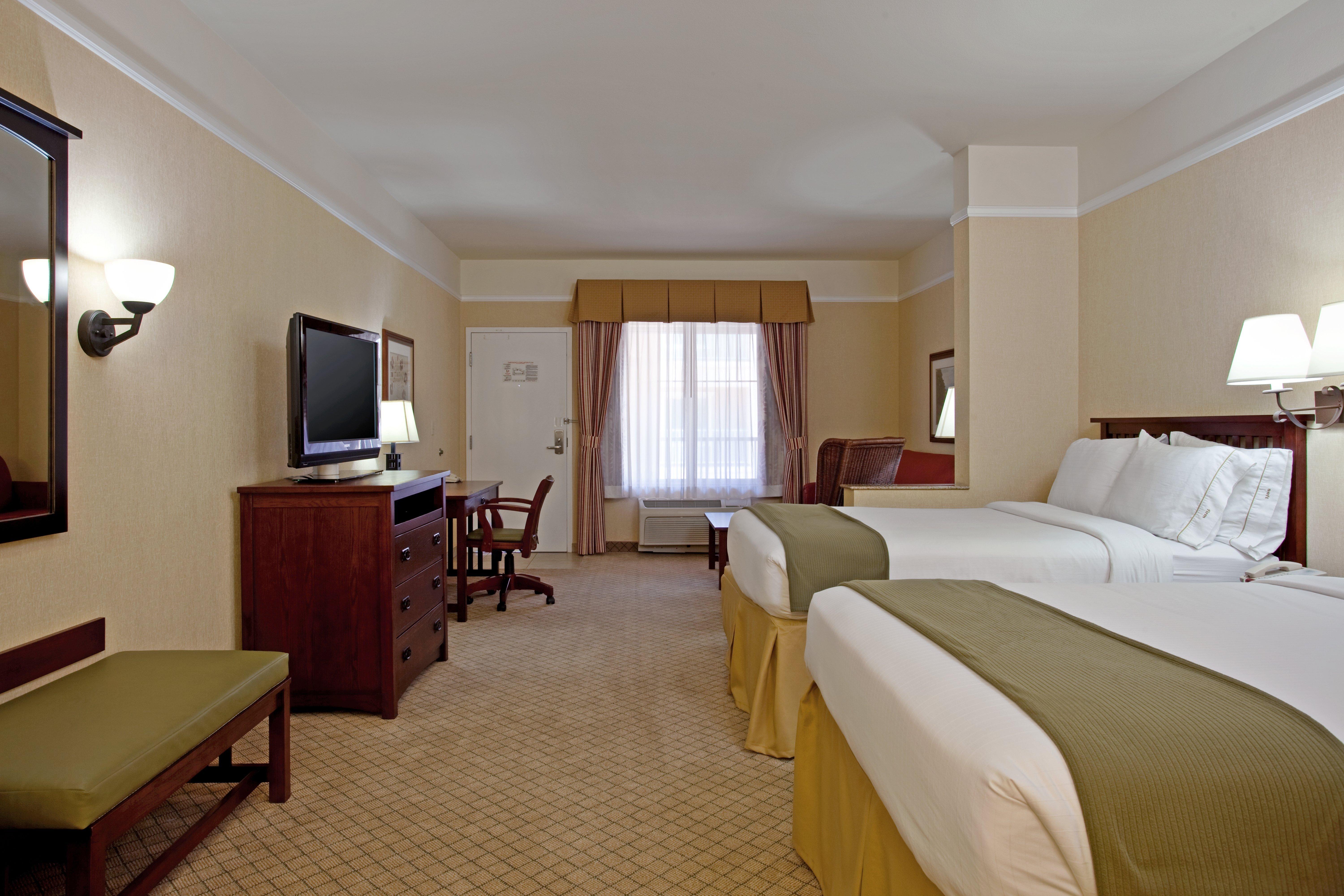 Holiday Inn Express Hotel & Suites San Dimas By Ihg Bagian luar foto
