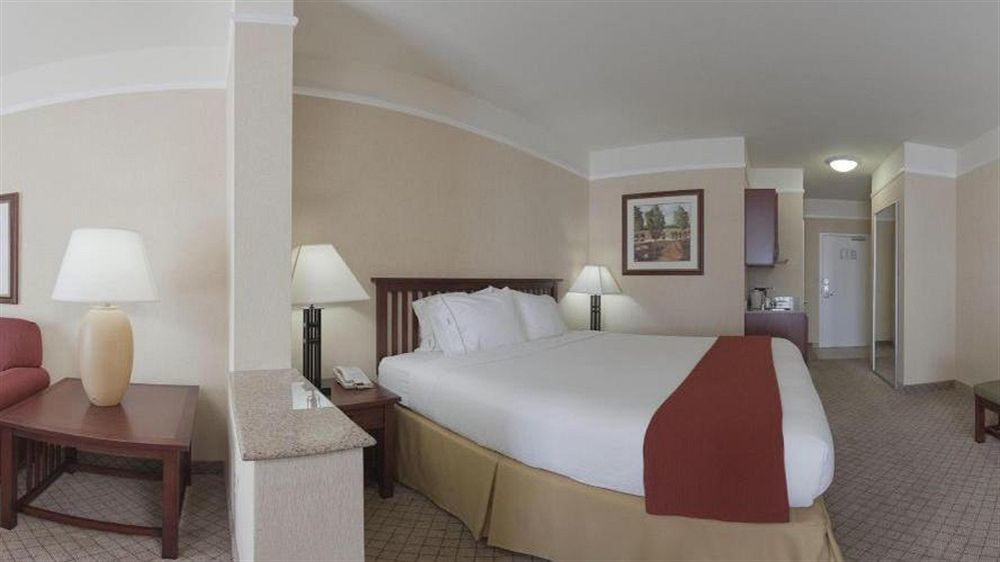 Holiday Inn Express Hotel & Suites San Dimas By Ihg Bagian luar foto